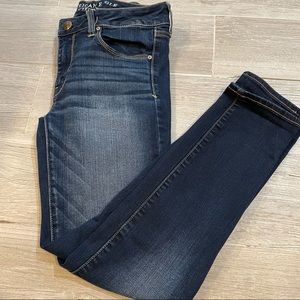 American Eagle Size 6 Short Skinny Jeans